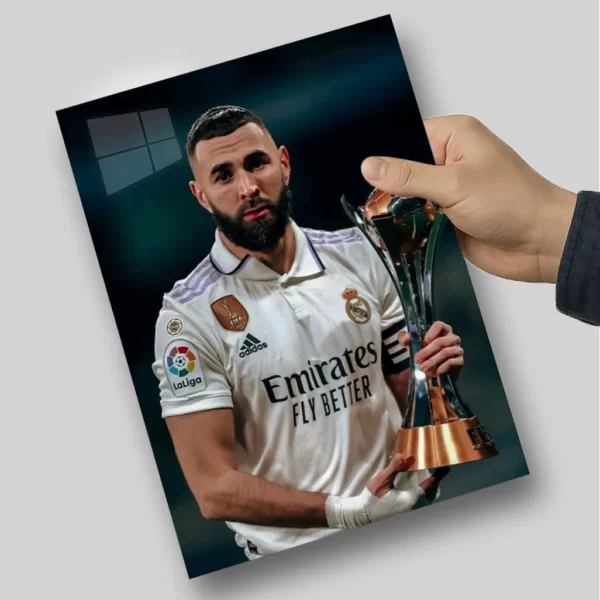 متال پوستر بنزما همراه با جام